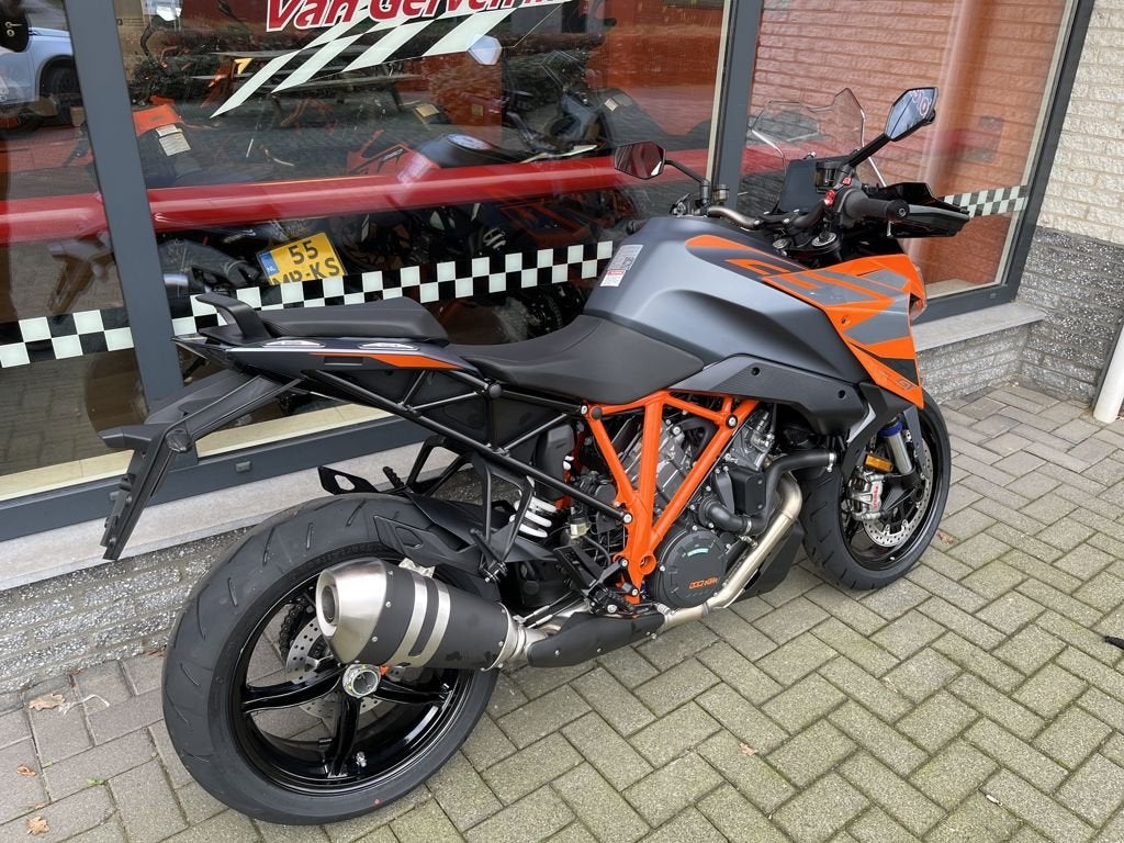 KTM 1290 SUPERDUKE GT 2025, Bedrijf, Sport