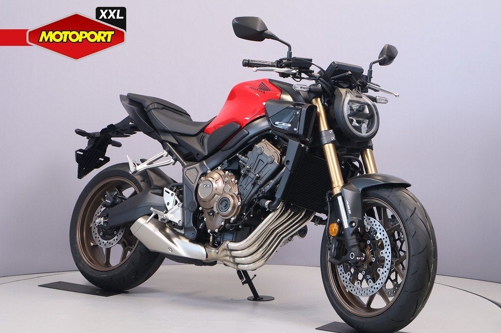Honda CB 650 R, Bedrijf, Naked bike