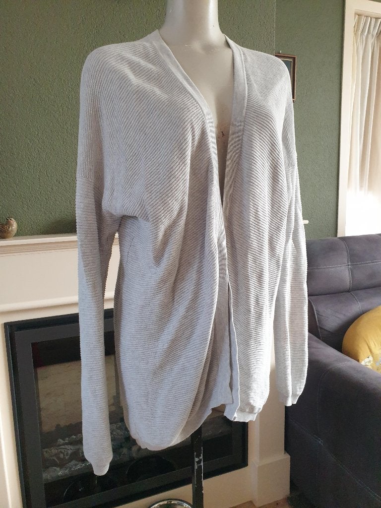 Sissy Boy heerlijke licht grijze cardigan vest mt M 38 40, Maat 38/40 (M), Verzenden, Sissy-Boy, Zo goed als nieuw