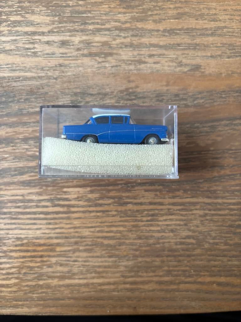 Brekina Opel Rekord P2 Coupé 1:87 - Blauw/Wit, Hobby en Vrije tijd, Modelauto's | 1:87, Ophalen of Verzenden, Zo goed als nieuw