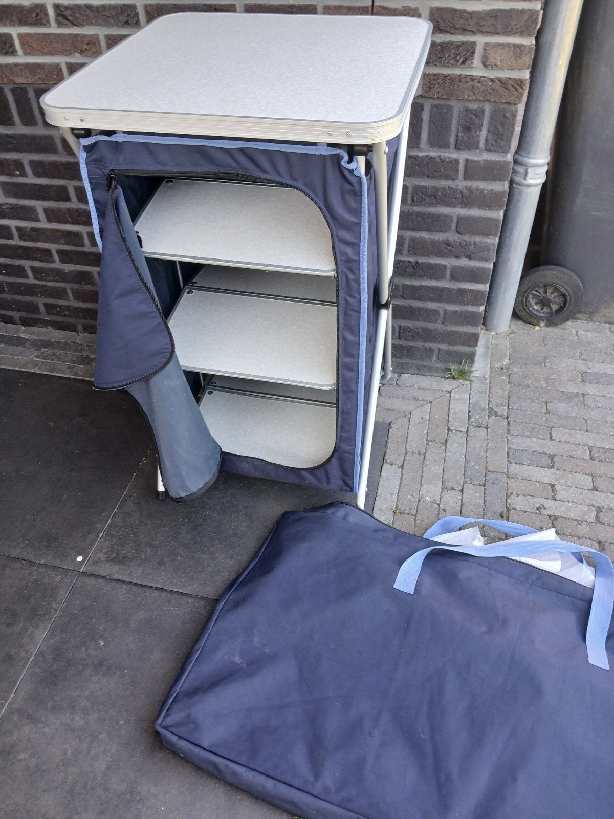 campingkastje, Caravans en Kamperen, Ophalen, Zo goed als nieuw, Campingkast