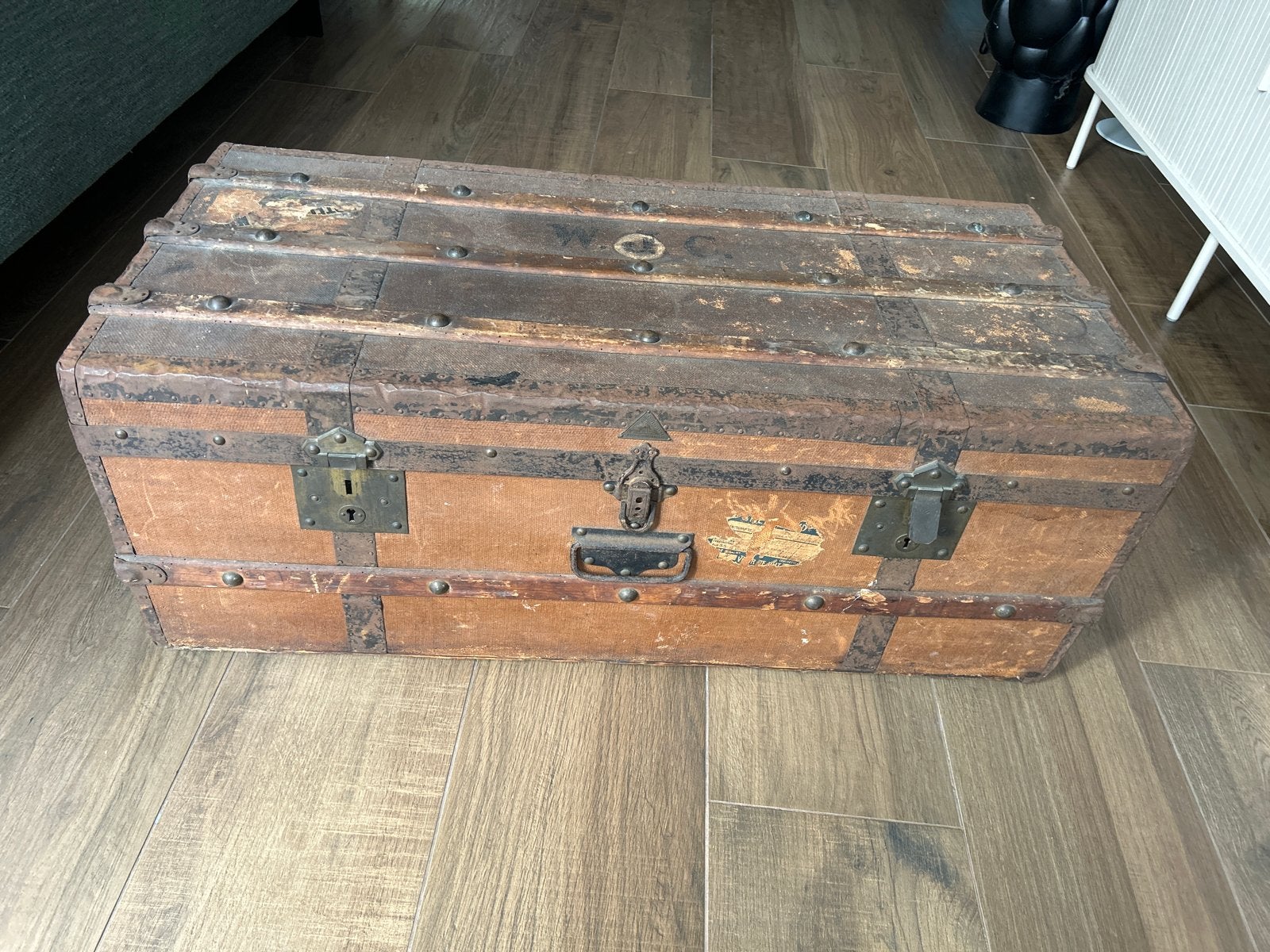 Antieke houten reiskoffer / schatkist, Ophalen