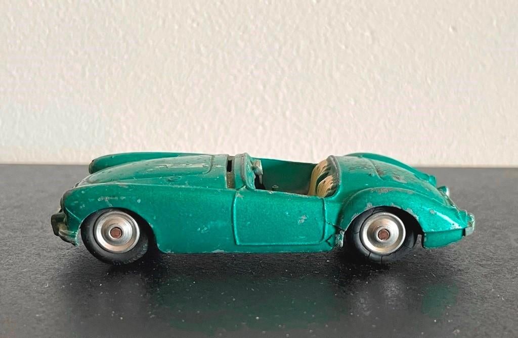 Collector : MG A / CORGI TOYS 1:50 Die Cast Vintage, Hobby en Vrije tijd, Modelauto's | 1:43, Ophalen of Verzenden, Gebruikt, Auto