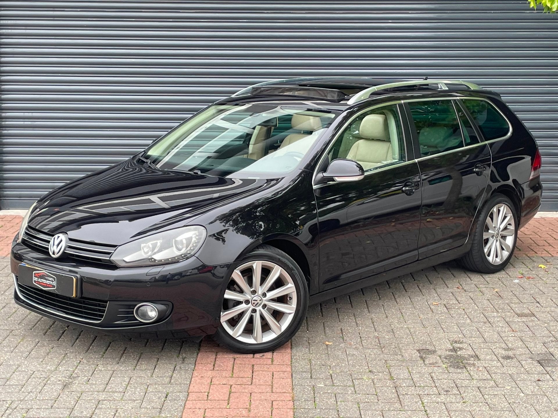 Volkswagen Golf Variant 1.4 TSI Highline Pano | Automaat | L, Euro 5, Gebruikt, Beige, 4 cilinders