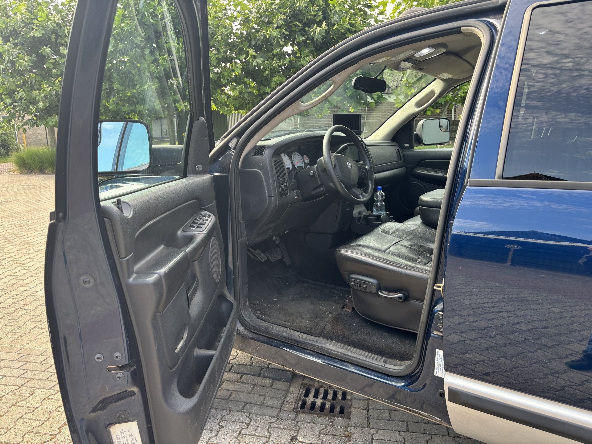 Foto 13 van Dodge Ram 2500 SLT 5.9L Cummins. 4wd, Crew-Cab, Nw-APK, Youn