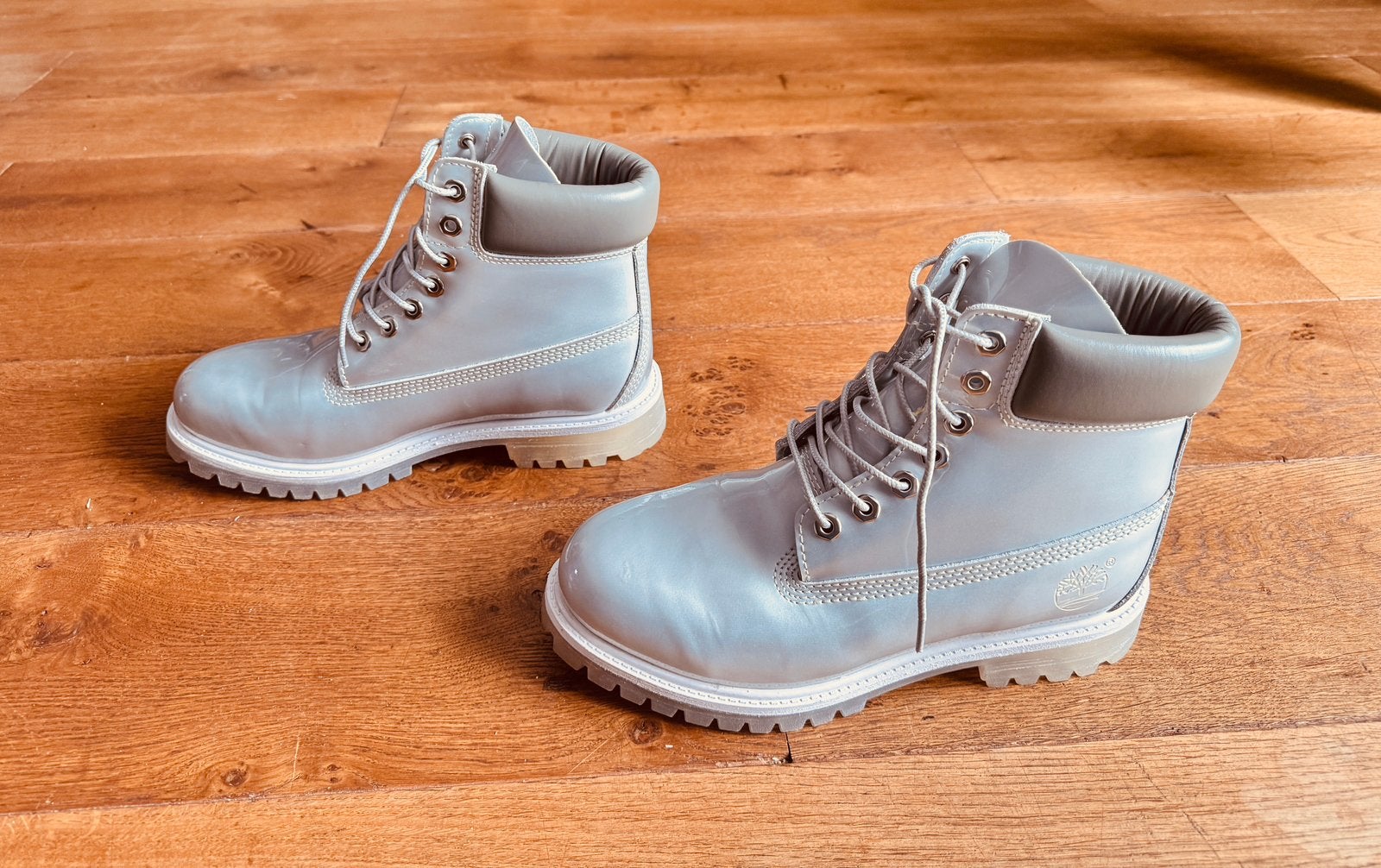 Timberland Premium 6-inch boot Silver Metallic Ice Sole – 43, Kleding | Heren, Overige kleuren, Boots, Ophalen of Verzenden, Zo goed als nieuw