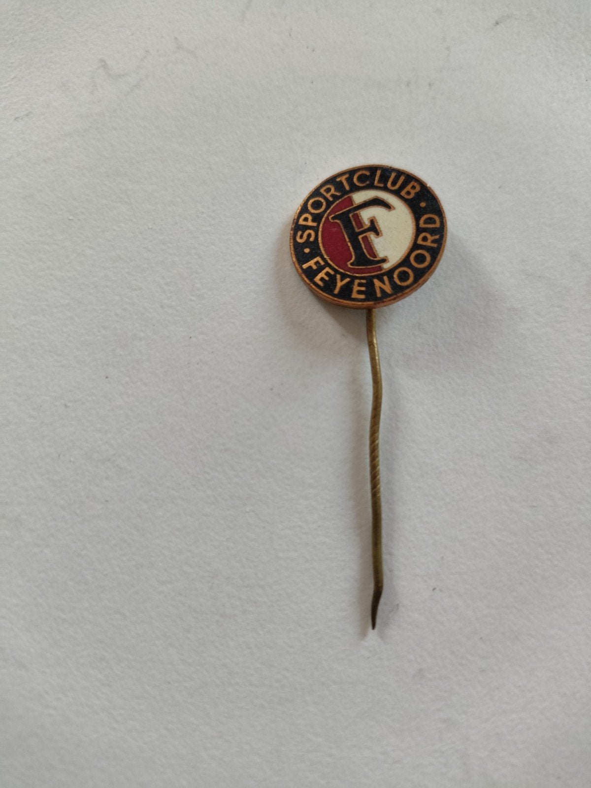 Vintage Feyenoord Speldje - Sportclub Feyenoord Pin, Verzamelen, Speldjes, Pins en Buttons, Gebruikt, Speldje of Pin, Sport, Ophalen of Verzenden