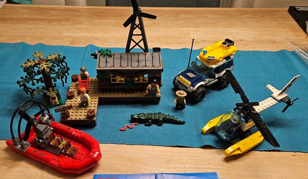 Lego 60068 Crooks' Hideout, Lego City, City, Lego, Ophalen of Verzenden, Zo goed als nieuw