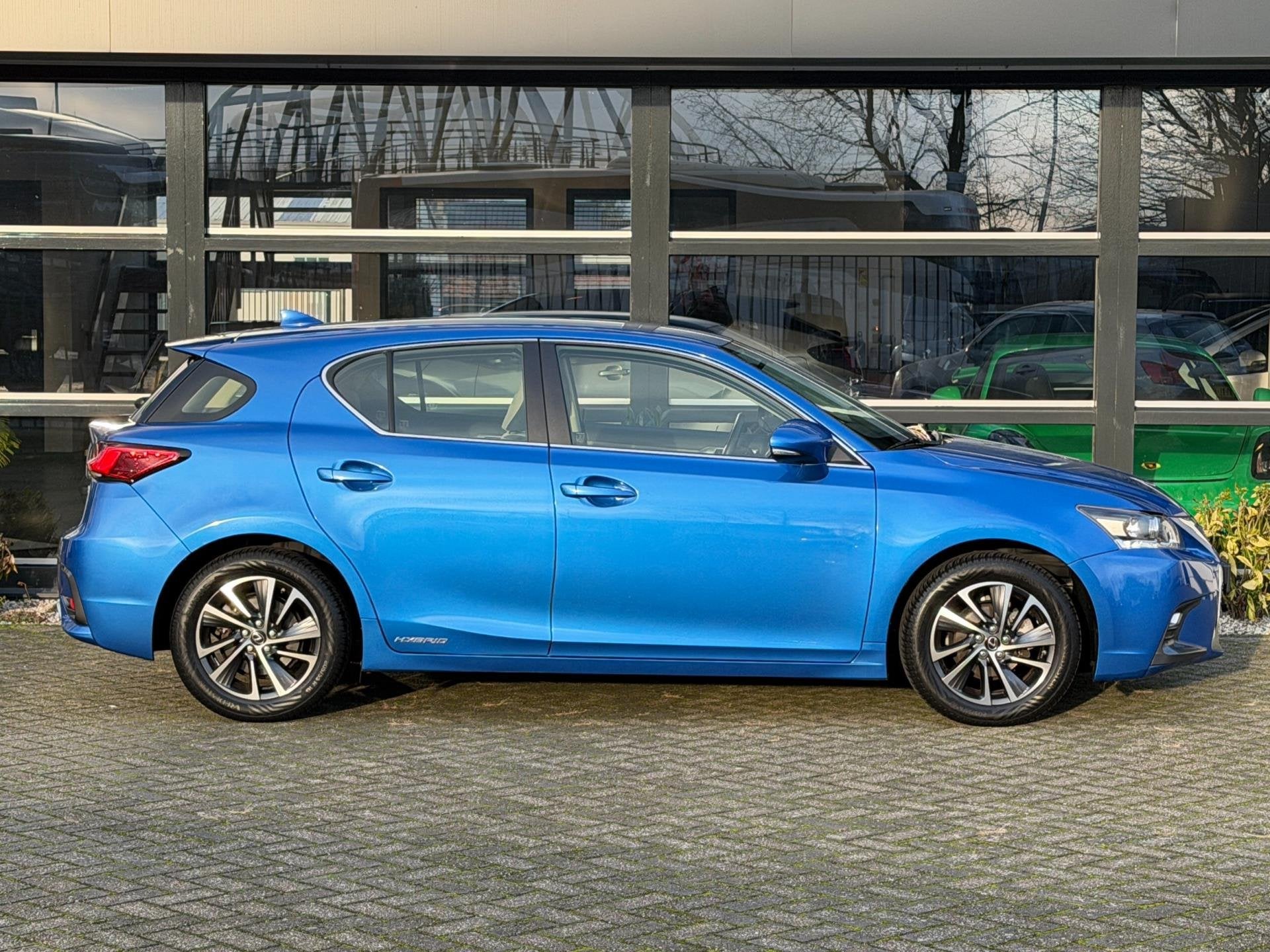 Lexus CT 200h Business Line Navigatie Rijklaarprijs !, Gebruikt, 4 cilinders, Blauw, Alcantara