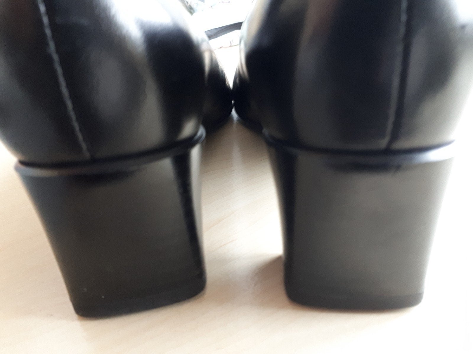 Donkerblauwe pumps, Kleding | Dames, Schoenen, Ophalen of Verzenden, Zo goed als nieuw, Blauw