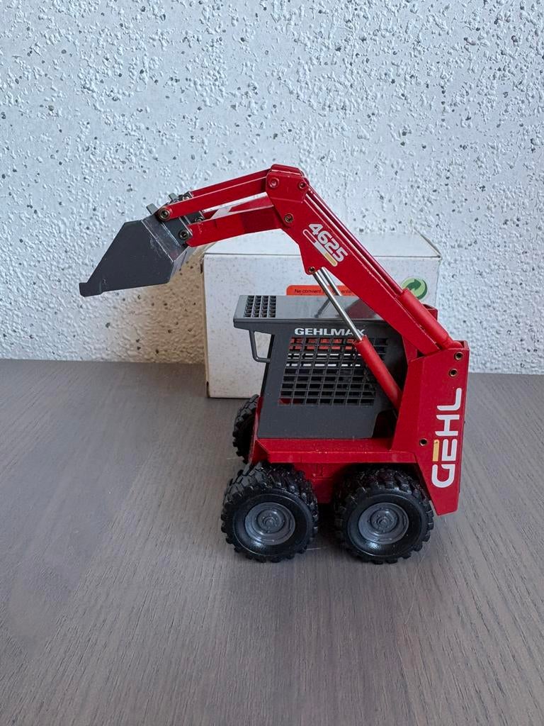 NZG 1/25 2361 Minilader GEHL GEHLMAX 4625, Ophalen of Verzenden, Zo goed als nieuw, Overige typen, Overige merken