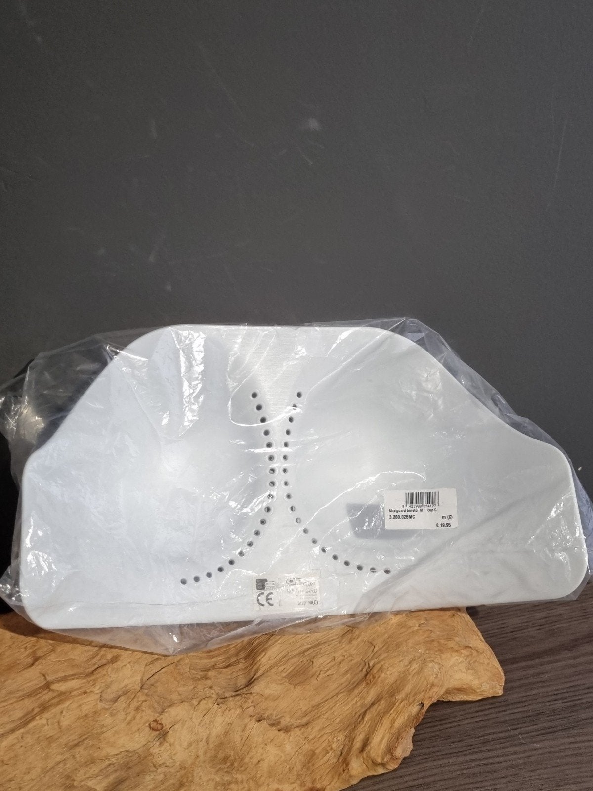 Foto 5 van Maxiquard Borstplaat Protector M Cup C voor Karate