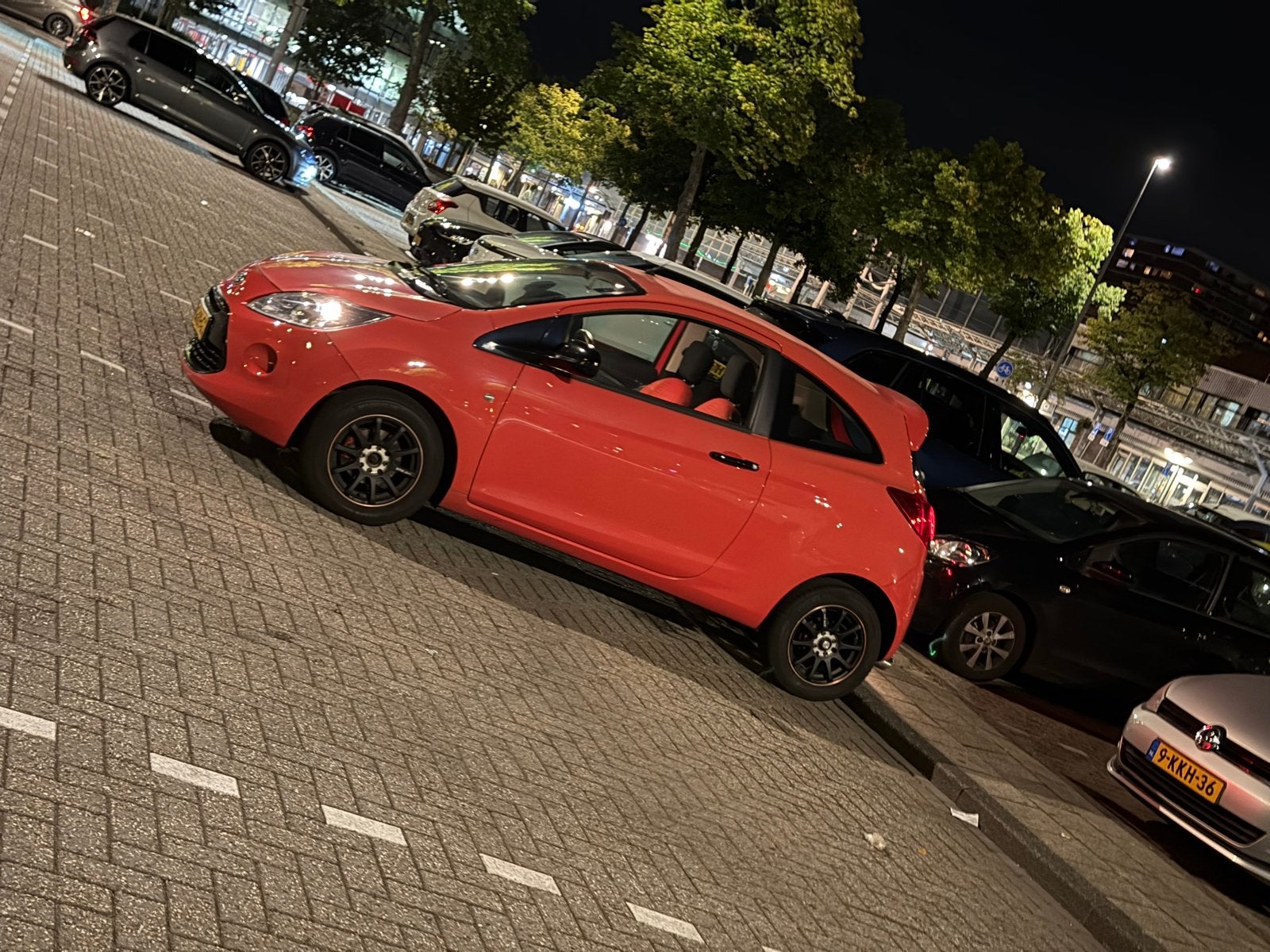 Ford Ka 1.2  Nieuwe APK ,onderhoudsbeurt | CarPlay 2009 rood, Auto's, Voorwielaandrijving, Stof, 4 cilinders, 4 stoelen