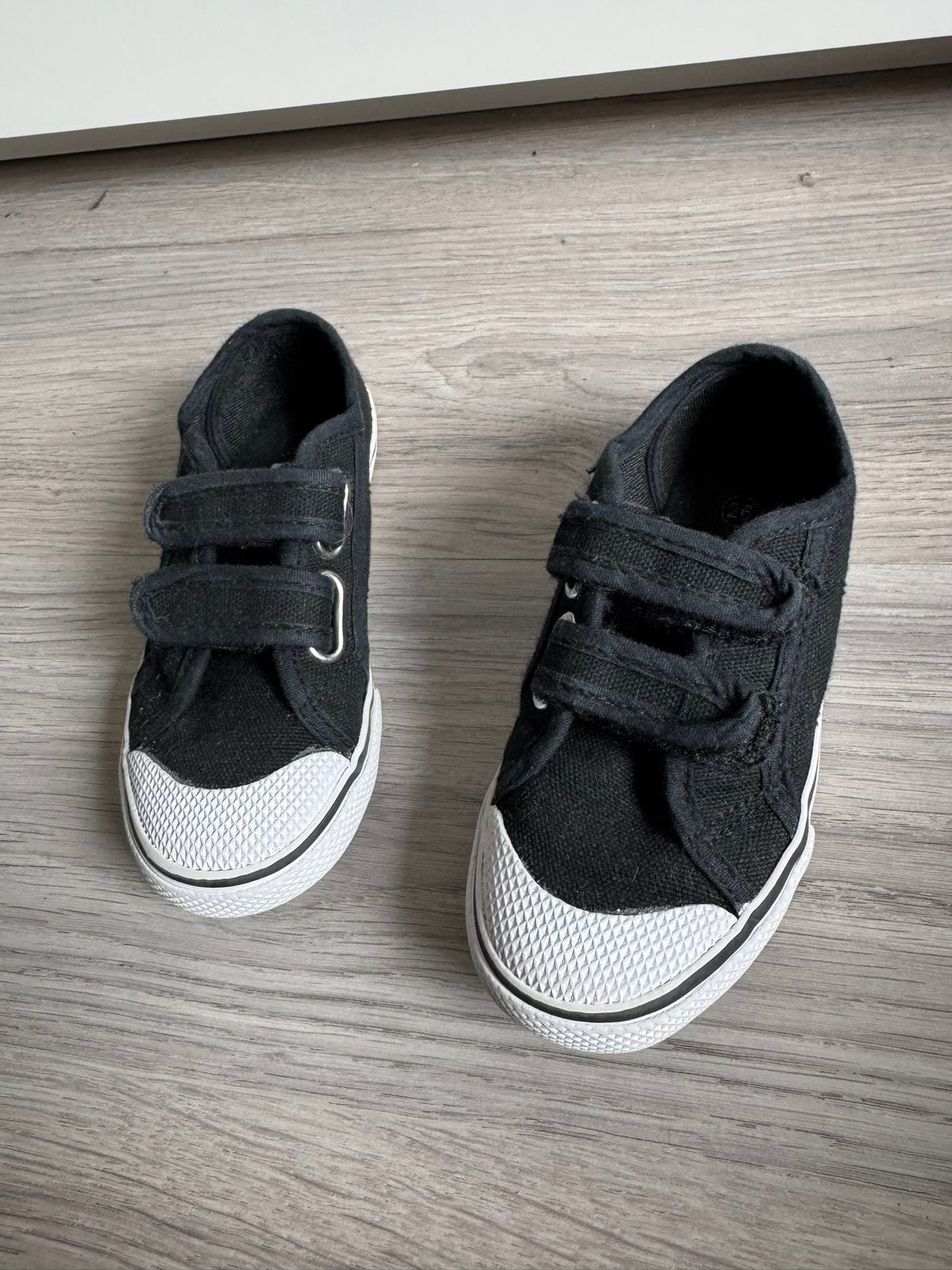 Gymschoenen zwart maat 26, Ophalen, Zo goed als nieuw, Jongen of Meisje, Sportschoenen