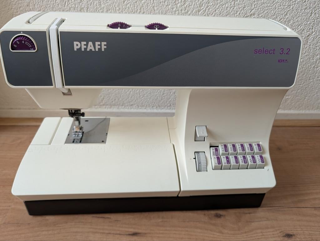 Pfaff Select 3.2 naaimachine, Hobby en Vrije tijd, Naaimachines en Toebehoren, Ophalen, Zo goed als nieuw, Naaimachine, Pfaff