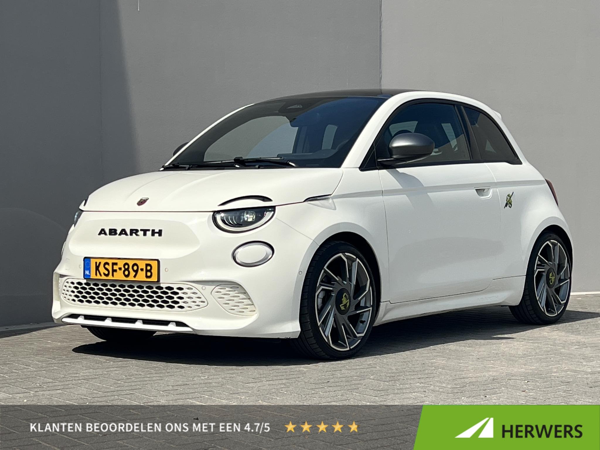 Abarth 500e Abarth Turismo 42 kWh / Accu SoH 98,43 % / CCS s, Auto's, Gebruikt, 4 stoelen, Wit, 155 pk