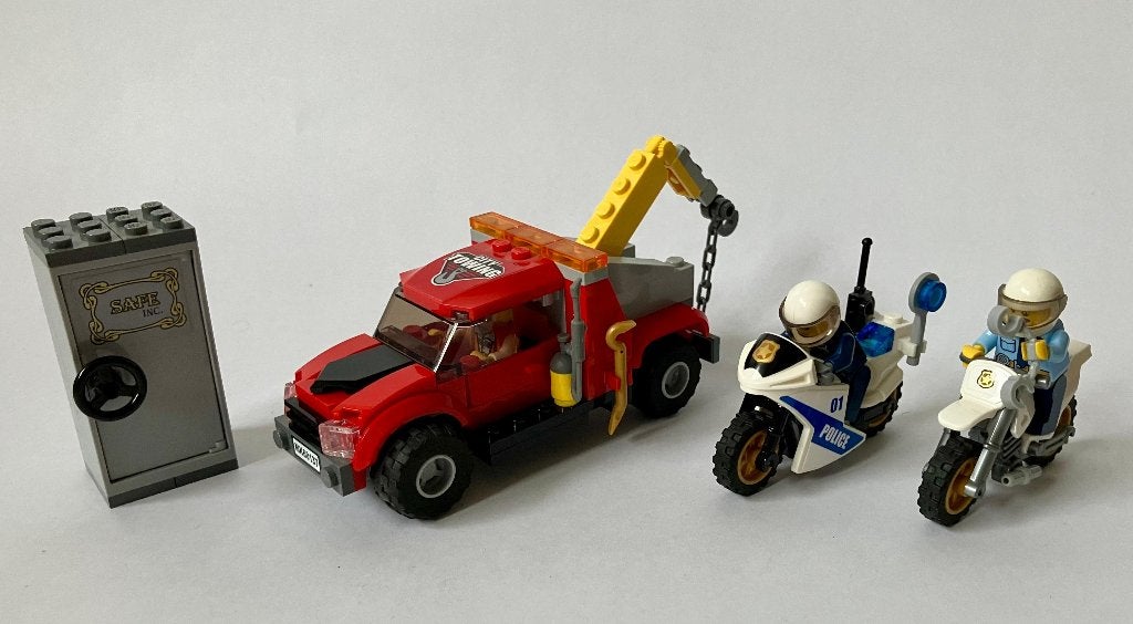 Lego City 60137 Sleeptruckprobleem met kluis en motoragenten, Kinderen en Baby's, City, Lego, Inclusief instructies, Ophalen of Verzenden