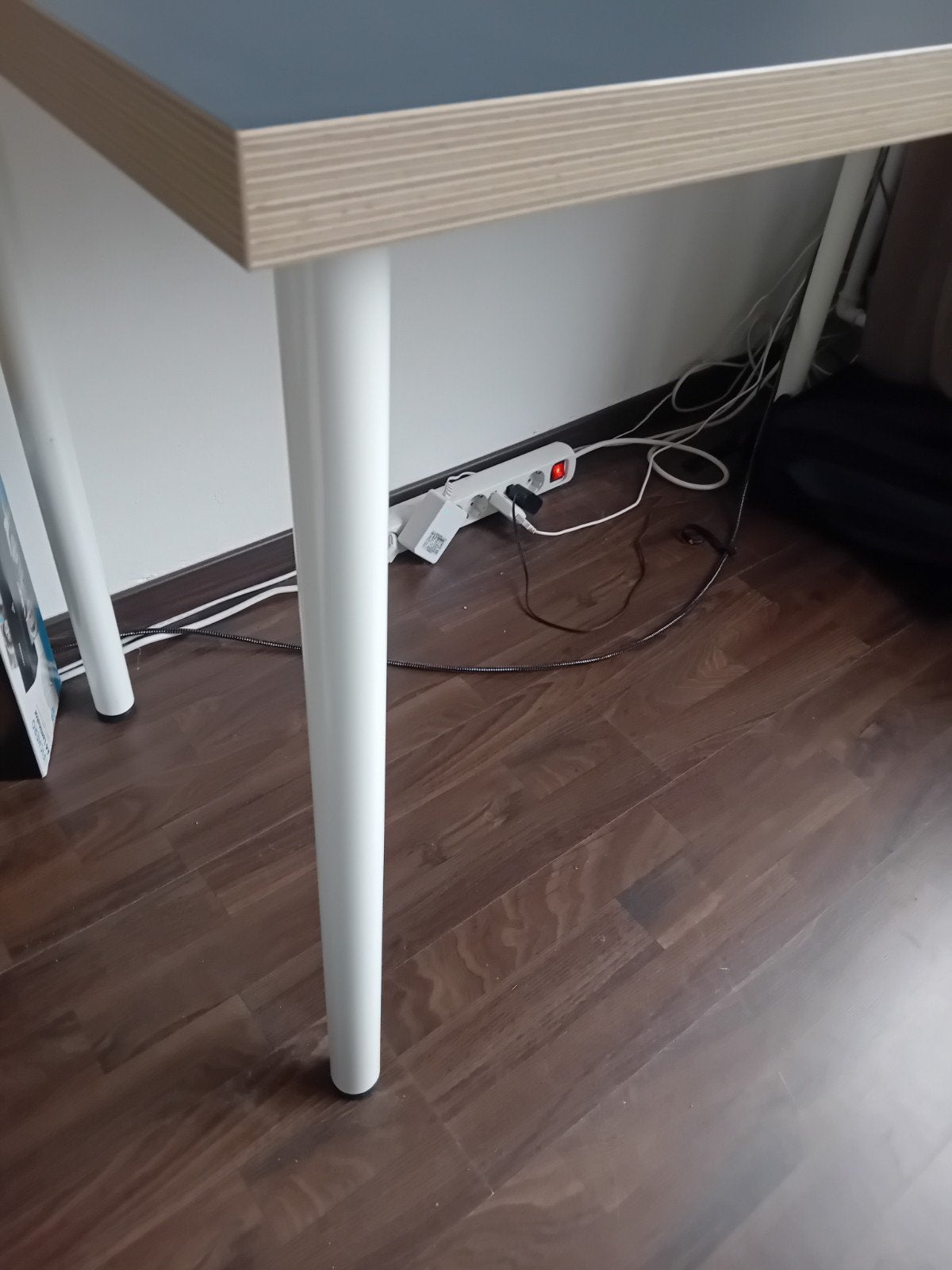 Ikea bureau, Huis en Inrichting, Ophalen, In hoogte verstelbaar, Gebruikt
