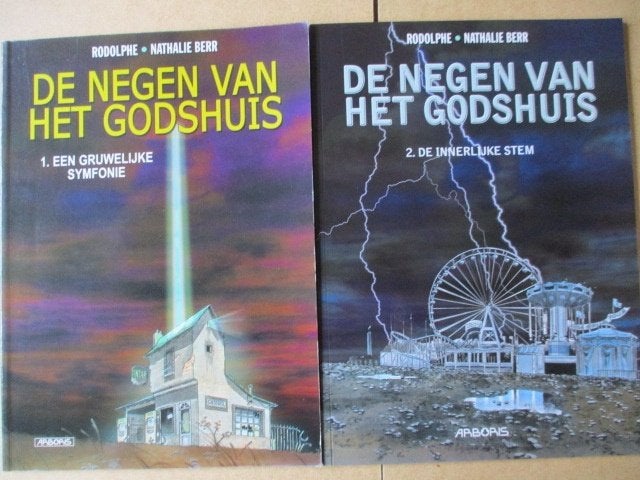w0225 de negen van het godshuis 1 en 2, Boeken, Stripboeken, Eén stripboek, Ophalen, Gelezen