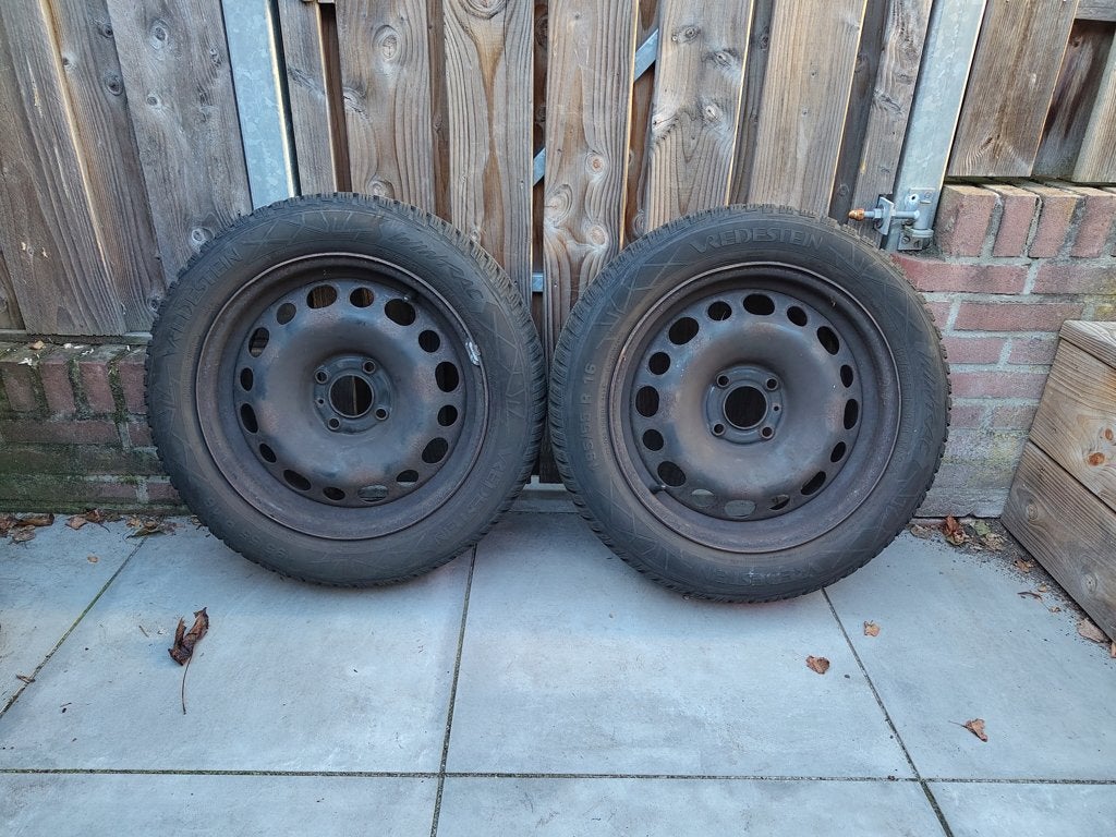 Winterbanden op velgen, Ophalen, 16 inch, Banden en Velgen, 205 mm