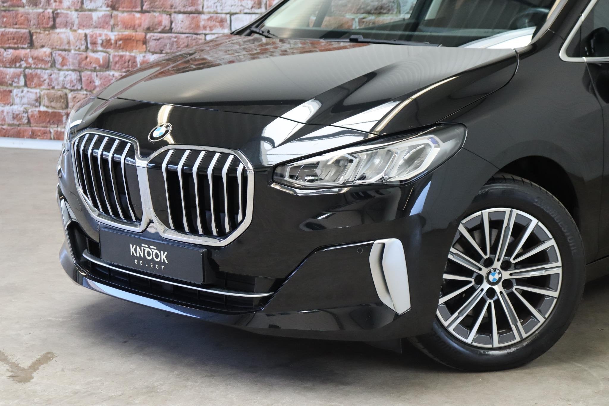 BMW 2-serie Active Tourer 218i Executive Luxury Line Automaa, 136 pk, Gebruikt, 1445 kg, Origineel Nederlands