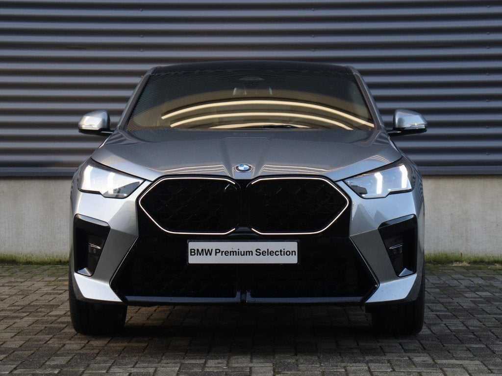 BMW X2 sDrive20i | M Sportpakket Pro | Panodak | Trekhaak |, Auto's, BMW, 1800 kg, Met garantie (alle), LED verlichting, Bedrijf
