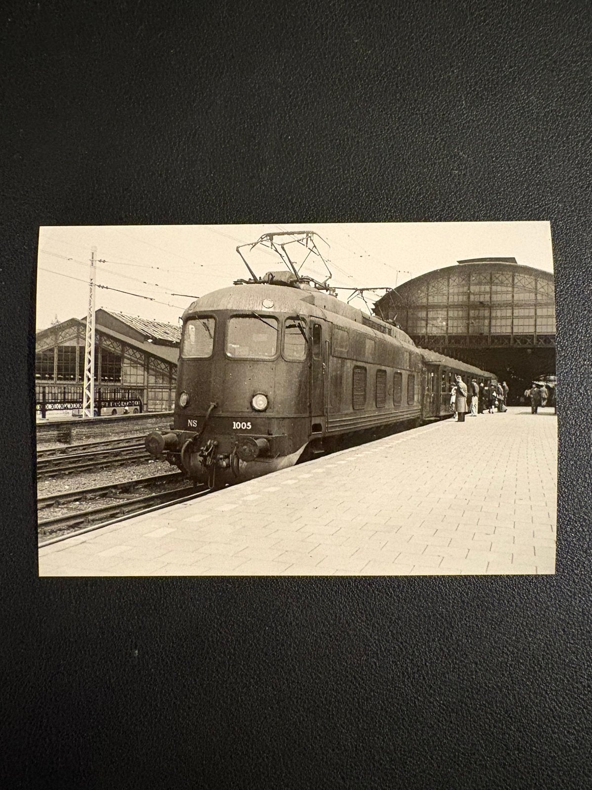 Foto locomotief NS 1005 (±1950), Ophalen of Verzenden, Gebruikt, Trein