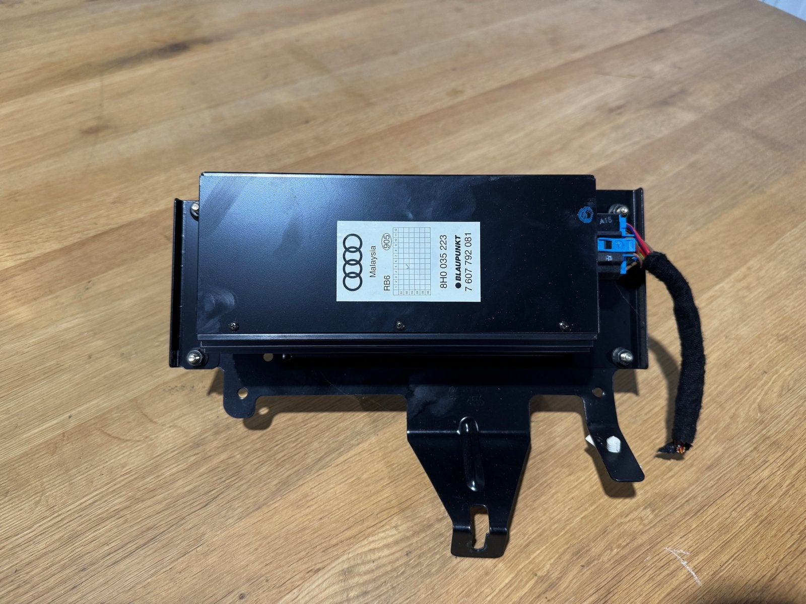 Blaupunkt Versterker Origineel Audi A4 - 8H0 035 223, Auto-onderdelen, Ophalen, Gebruikt, AUDI AG, Audi
