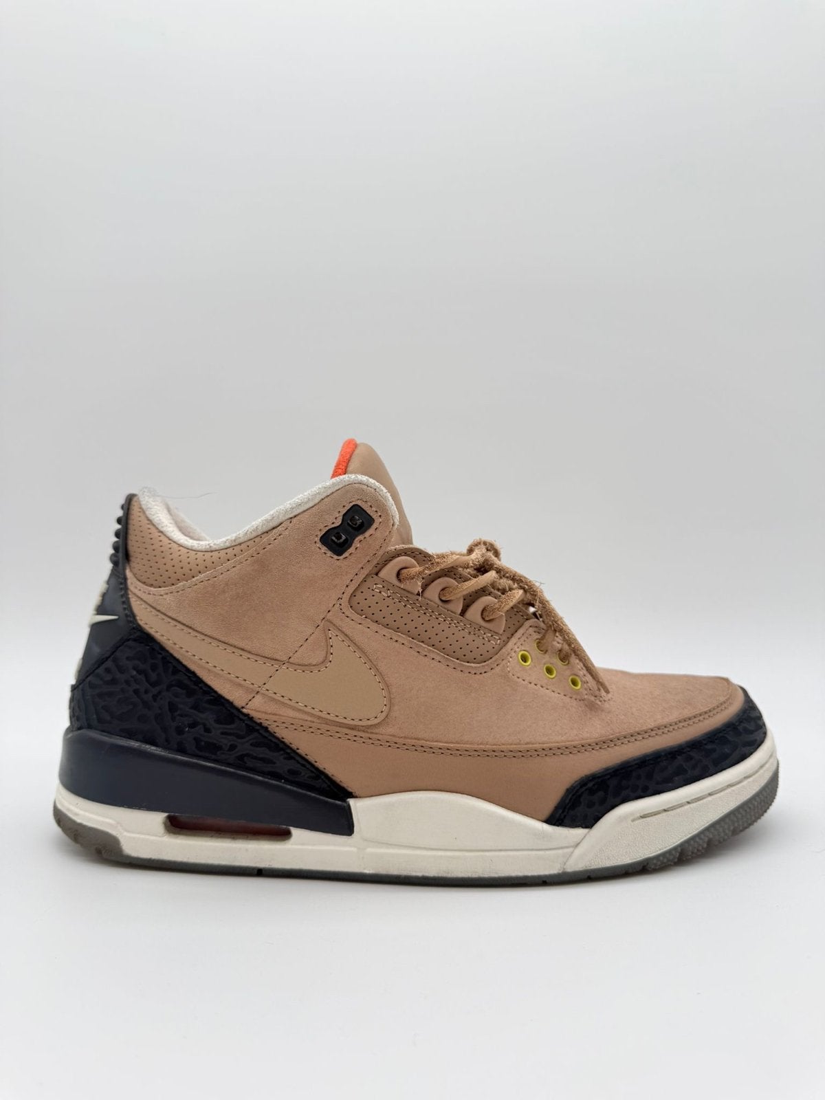 Jordan 3 Retro JTH Bio Beige - Maat 42,5, Overige kleuren, ., Ophalen of Verzenden, Sneakers of Gympen