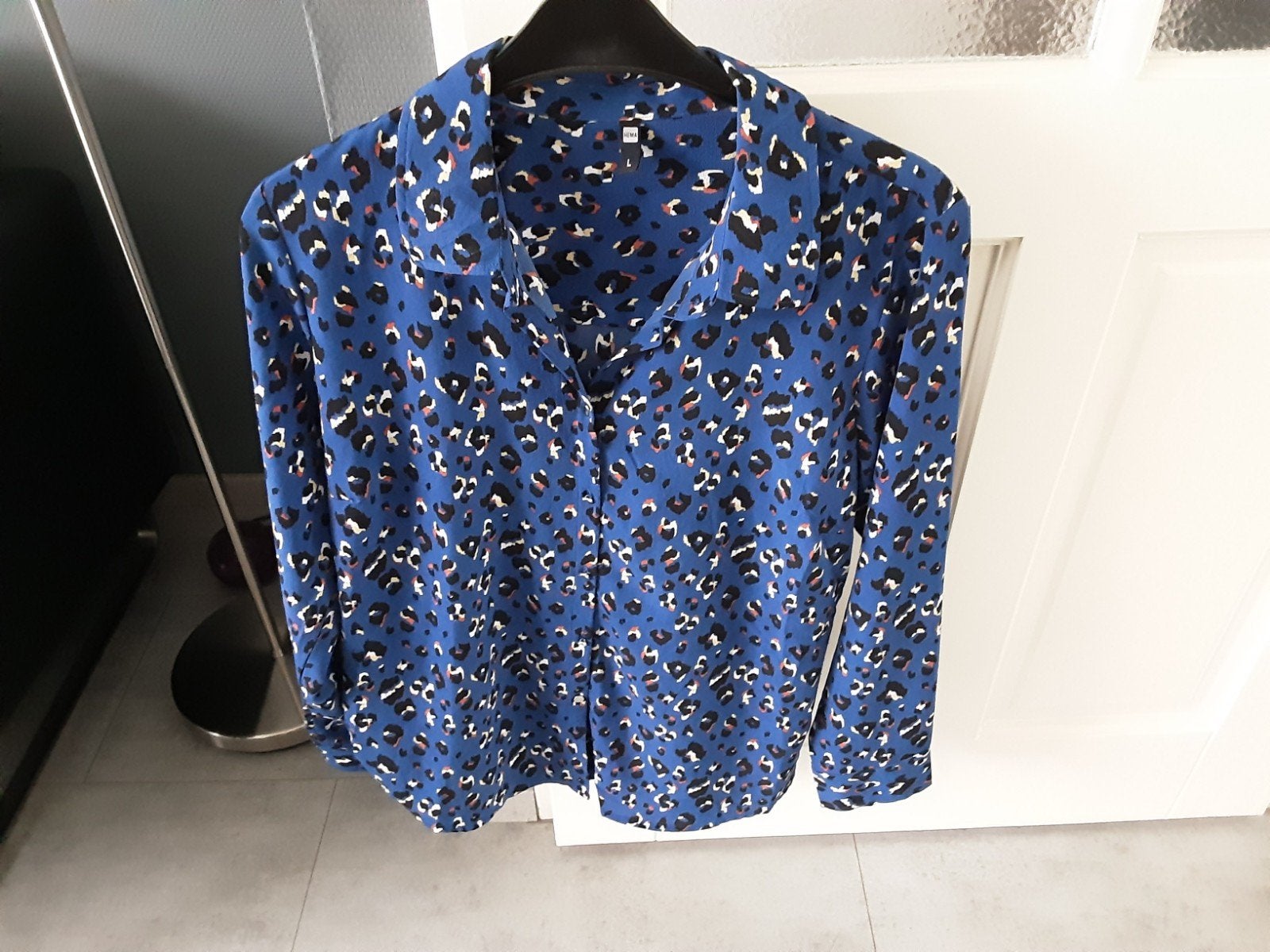 Mooie nieuwe blouse
Maat L, Kleding | Dames, Ophalen of Verzenden, Nieuw