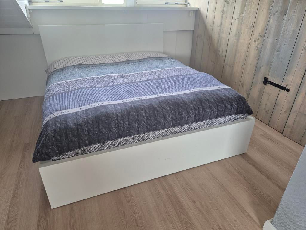 IKEA MALM bed 160x200, Huis en Inrichting, Slaapkamer | Bedden, Ophalen, Gebruikt, Wit, Tweepersoons