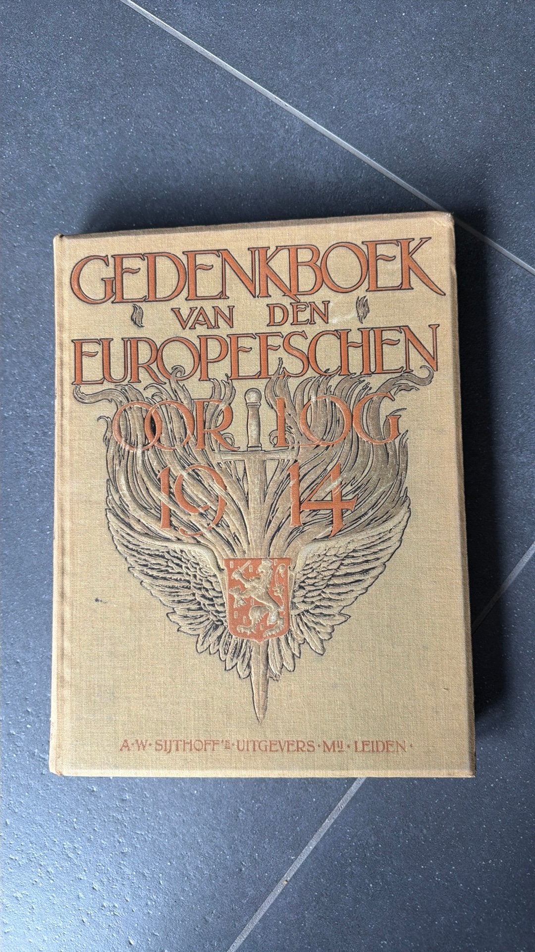 Gedenkboek van den Europeeschen oorlog 1914, Boeken, Europa, Ophalen of Verzenden, 20e eeuw of later, Gelezen