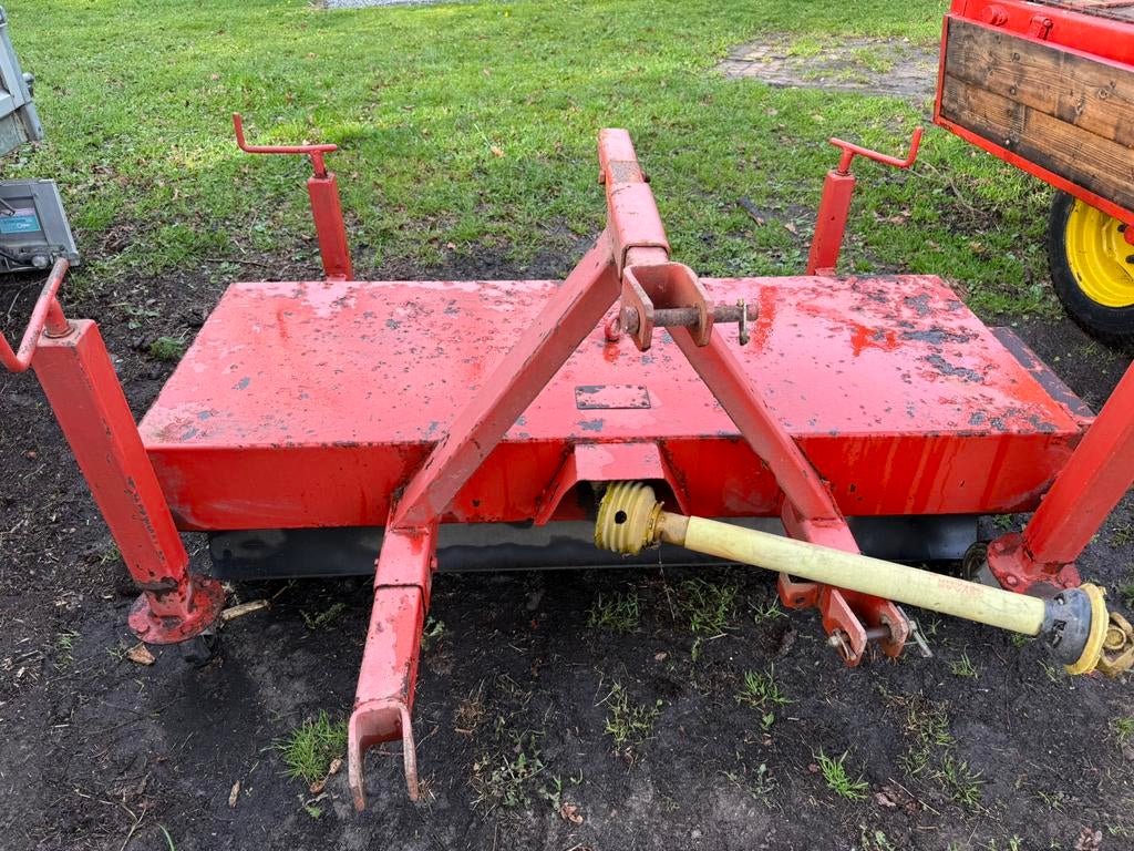 Hekamp veegmachine, Ophalen