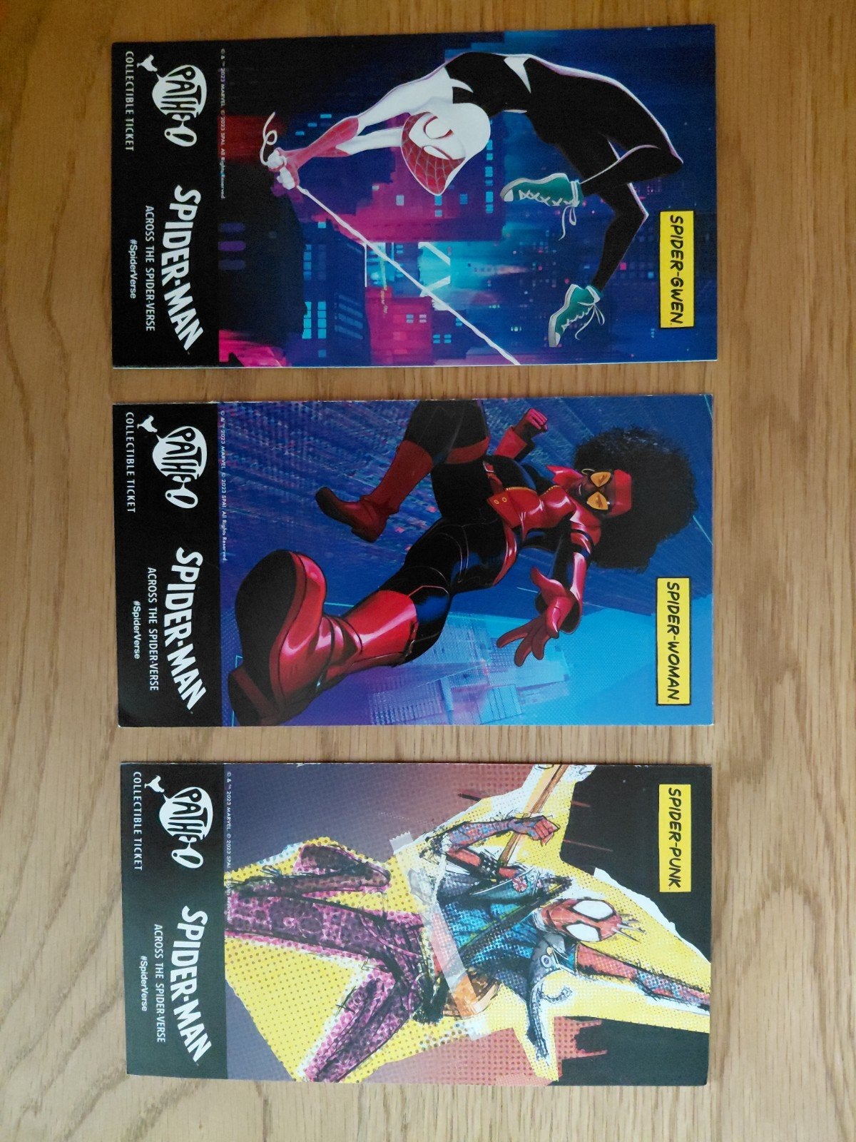 Kartonnen posters A5 - Spider-Man: Across the Spider-Ver, Rechthoekig Staand, A4 of kleiner, Ophalen of Verzenden, Zo goed als nieuw