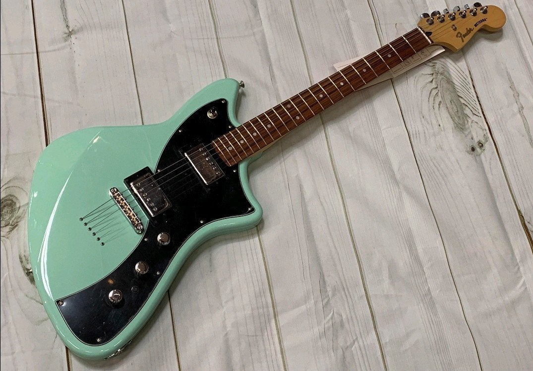 Gezocht: Fender Meteora Surf Green, Muziek en Instrumenten, Snaarinstrumenten | Gitaren | Elektrisch, Ophalen of Verzenden