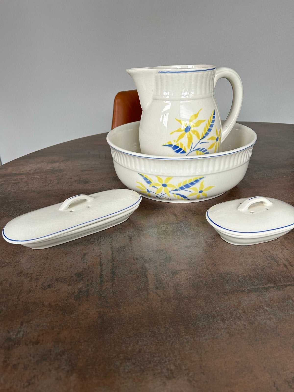 Foto 4 van Vintage Torgau Aardewerk Set - Geel & Blauw Bloemenpatroon