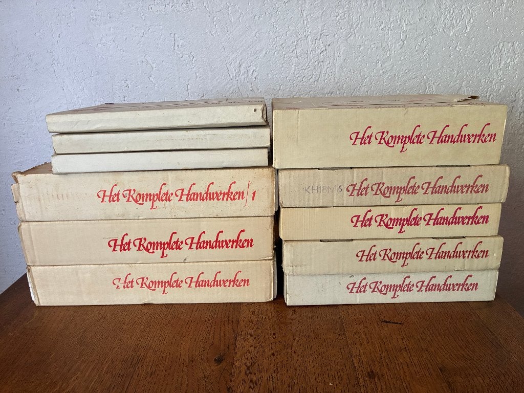 Vintage Komplete Handwerken, Hobby en Vrije tijd, Ophalen, Zo goed als nieuw, Boek, Kunst en Creatief