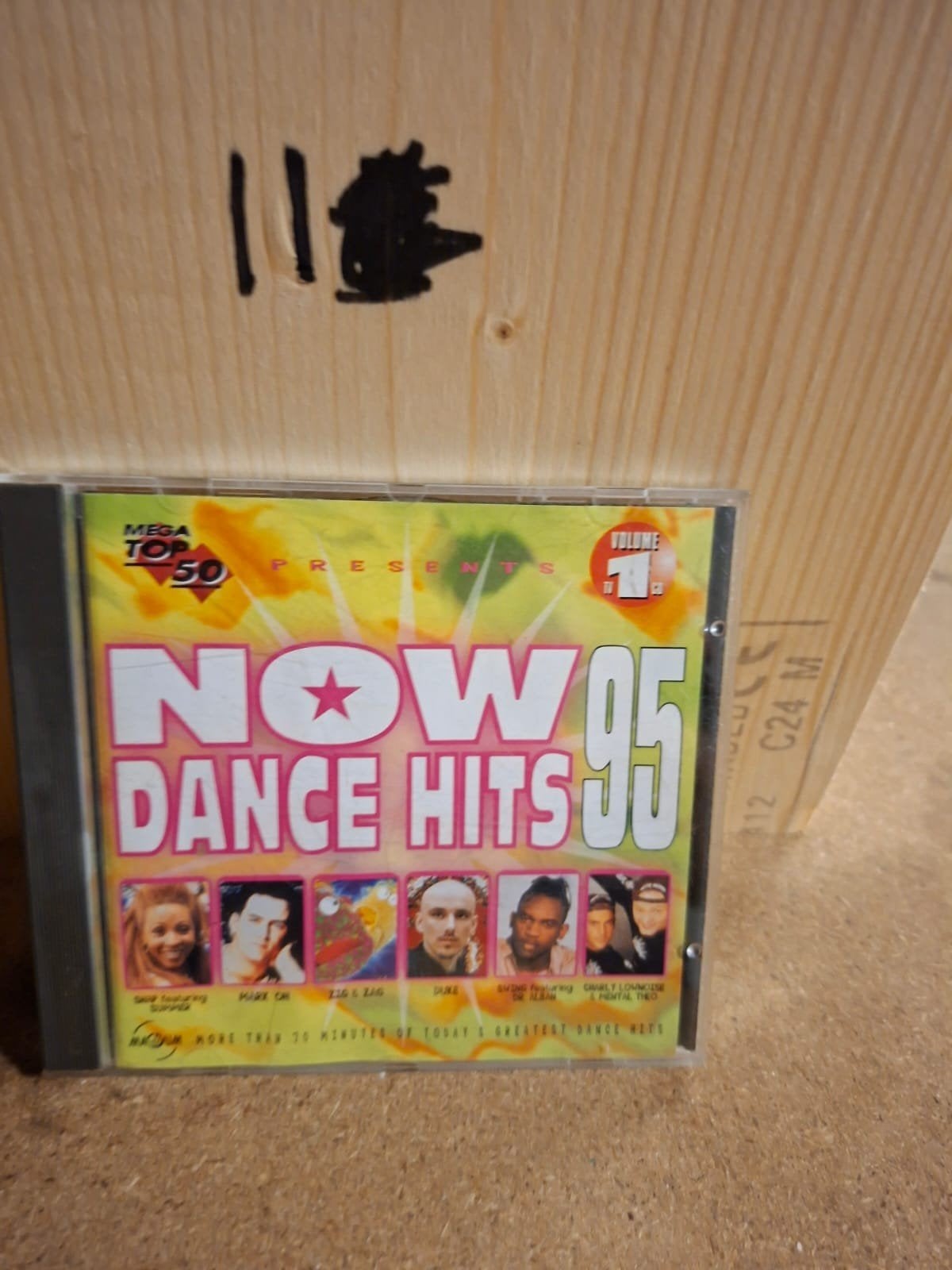 Now Dance Hits '95 Volume 1 CD - Mega Top 50 Presents, Ophalen of Verzenden, Gebruikt, Dance, Verzamelalbum