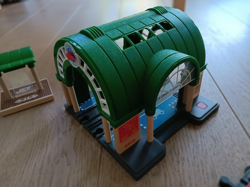 BRIO Centraal station 33649, Ophalen of Verzenden, Gebruikt, Overige typen