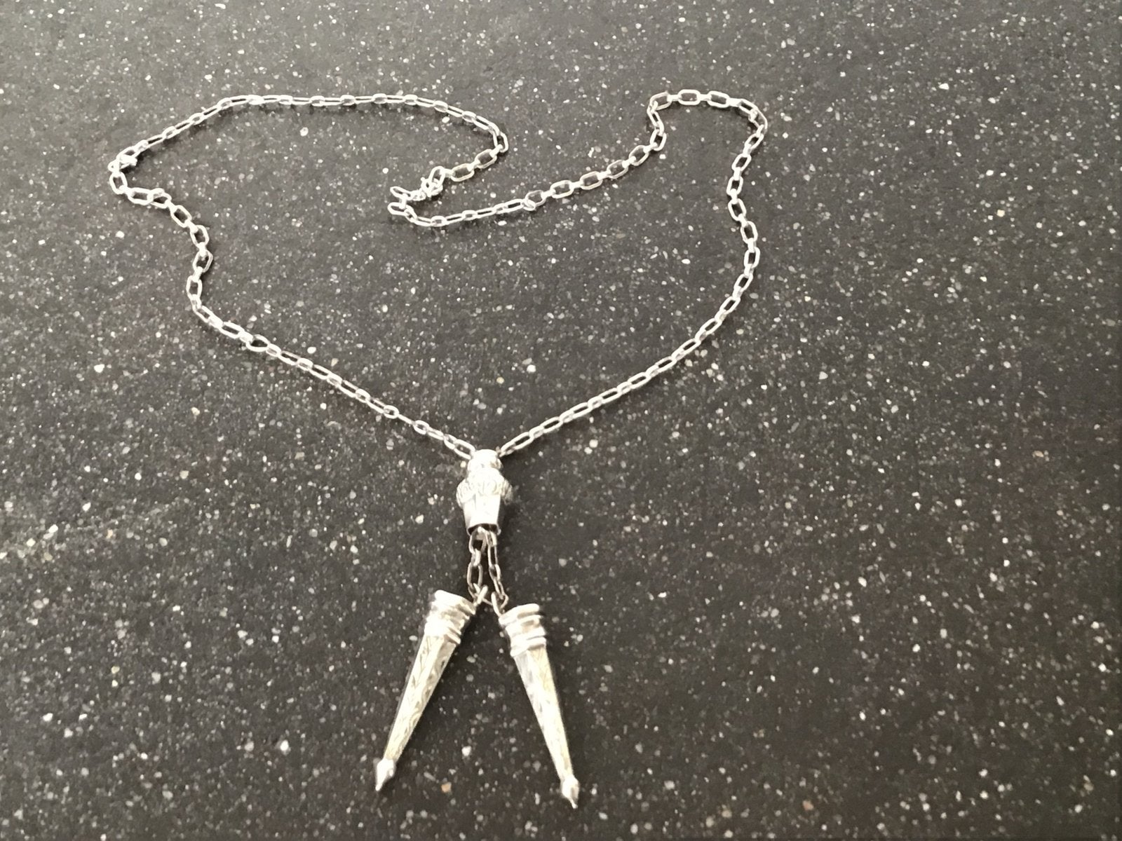 Antieke Zilveren Ketting met breipendoppen. Gemerkt zwaardje, Ophalen of Verzenden, Gebruikt, Zilver