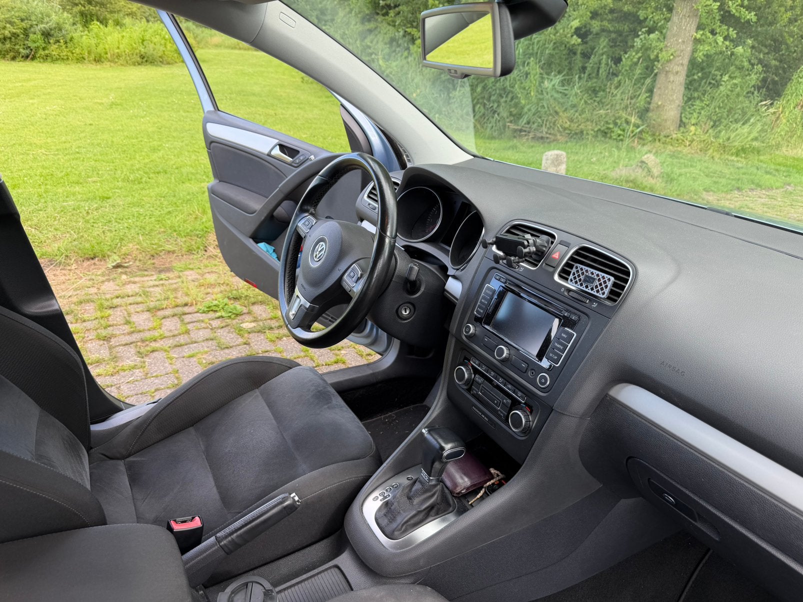 Foto 7 van Volkswagen Golf 1.4 TSI Highline 118KW DSG 2009 Blauw
