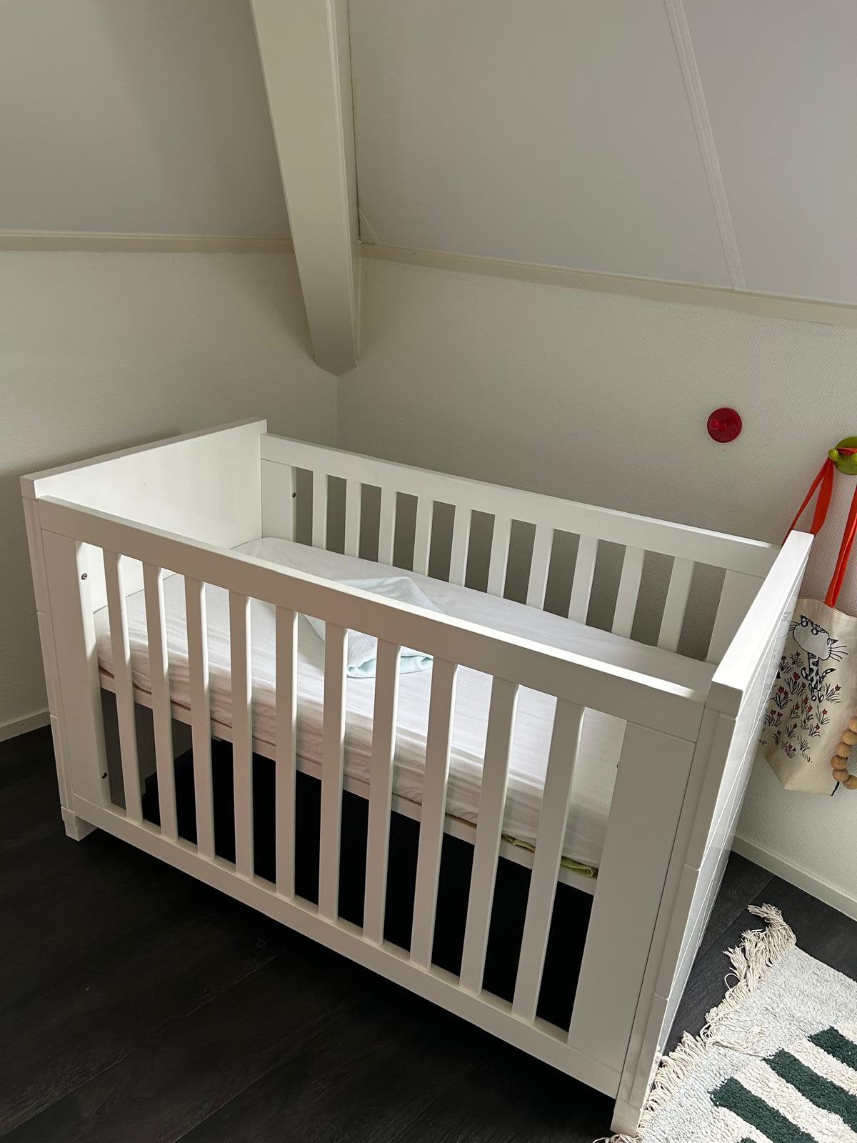 Ledikantje, Kinderen en Baby's, Ophalen, Zo goed als nieuw, Jongetje of Meisje