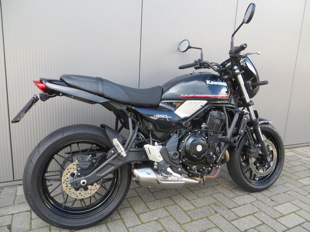 Kawasaki Z650RS, 649 cc, Bedrijf, Meer dan 35 kW, Toermotor