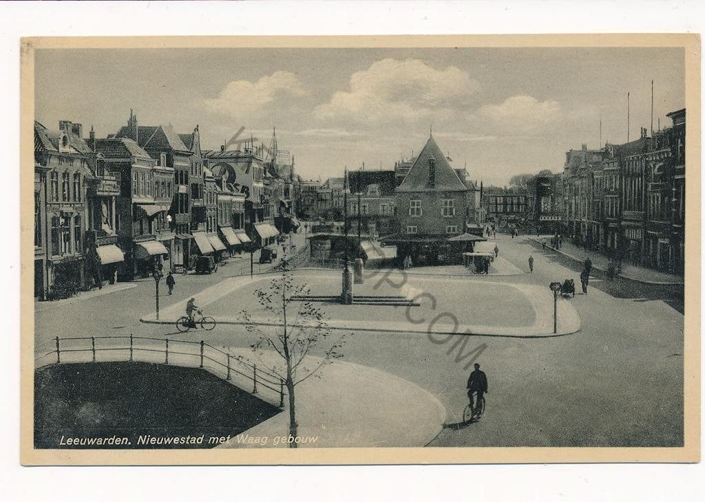 Leeuwarden - Nieuwestad met Waag gebouw [003-5791, Verzenden, 1920 tot 1940, Gelopen, Friesland