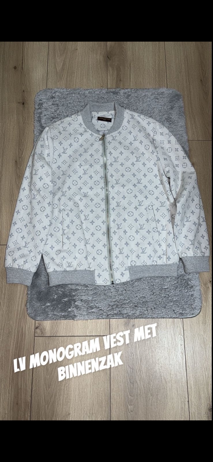 Lou*s Vui**on Monogram Vest met Binnenzak, Ophalen of Verzenden, Nieuw, Maat 52/54 (L), Wit