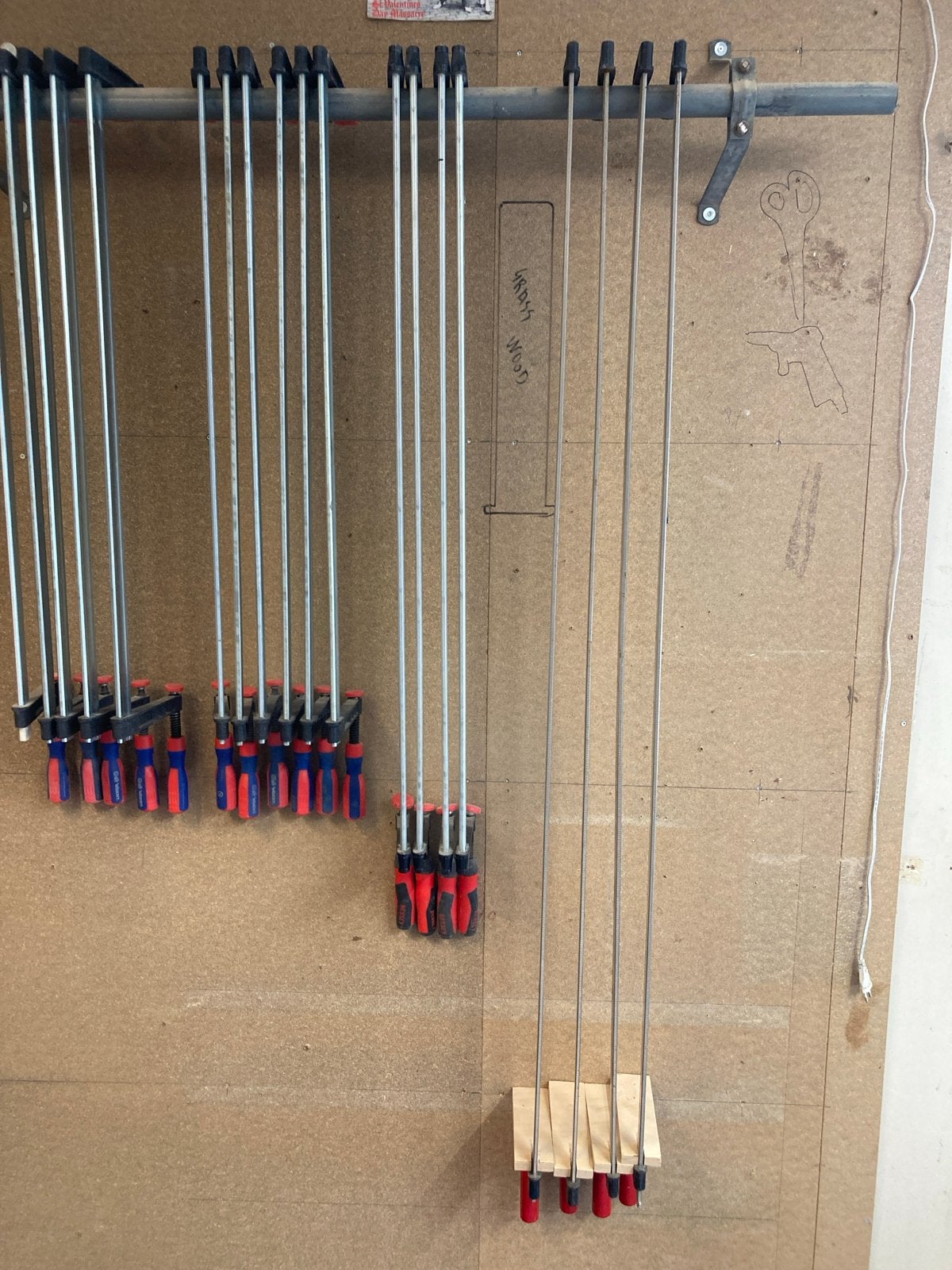 Partij lijmtangen: 11x80, 4x100 (Bessy), 4x150 cm, Ophalen, Gebruikt, Klem, Overige merken