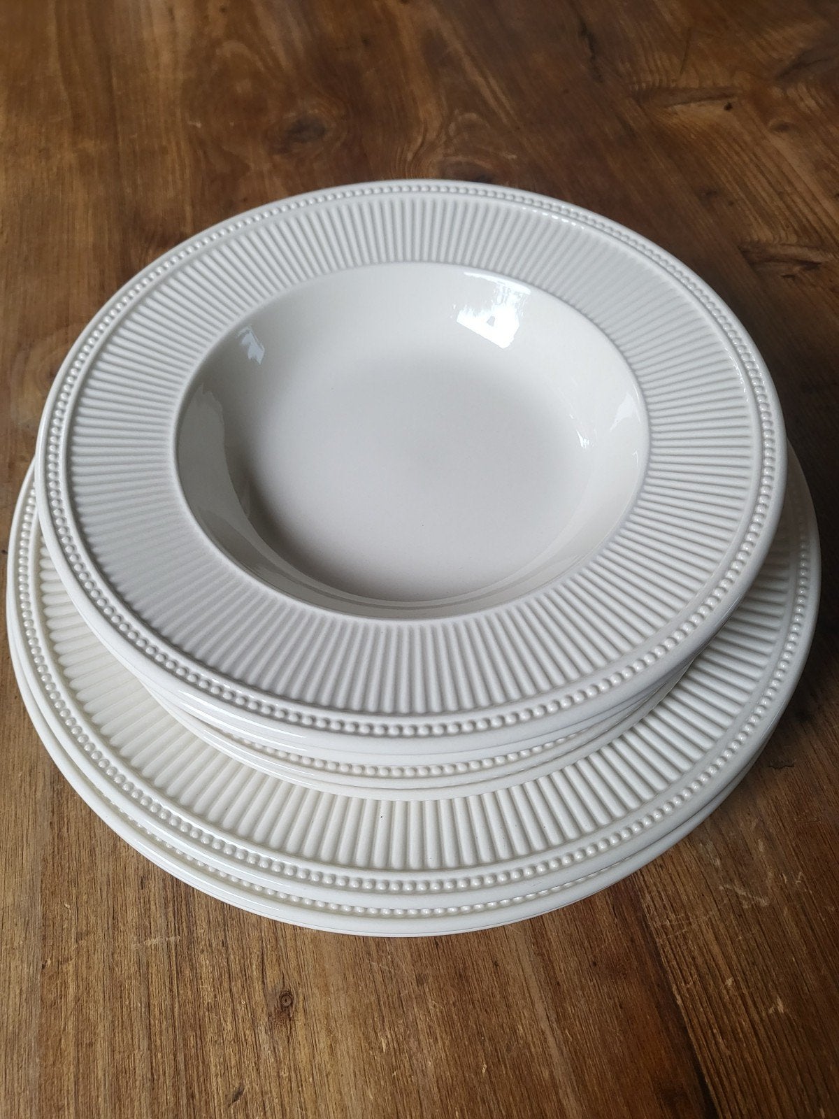 Wedgwood Queen's Ware Borden, Huis en Inrichting, Keuken | Servies, Ophalen of Verzenden, Zo goed als nieuw, Bord(en), Wedgwood