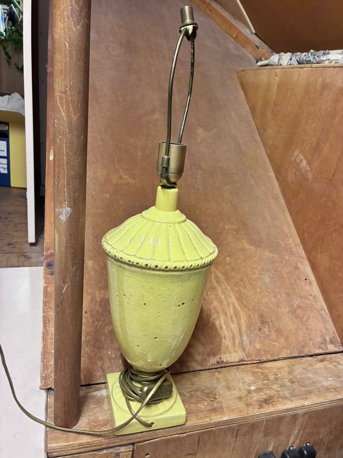 Vintage cremekleurige keramische lampvoet, Ophalen, Zo goed als nieuw, Vintage
