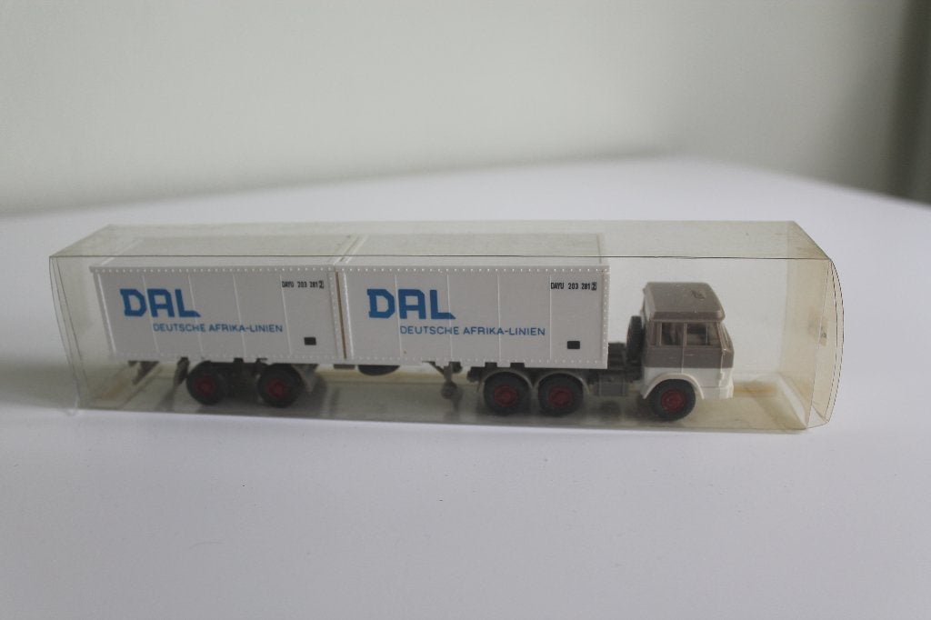 Wiking Hanomag Henschel F 221 S containervrachtwagen, Ophalen of Verzenden, Zo goed als nieuw, Bus of Vrachtwagen, Wiking