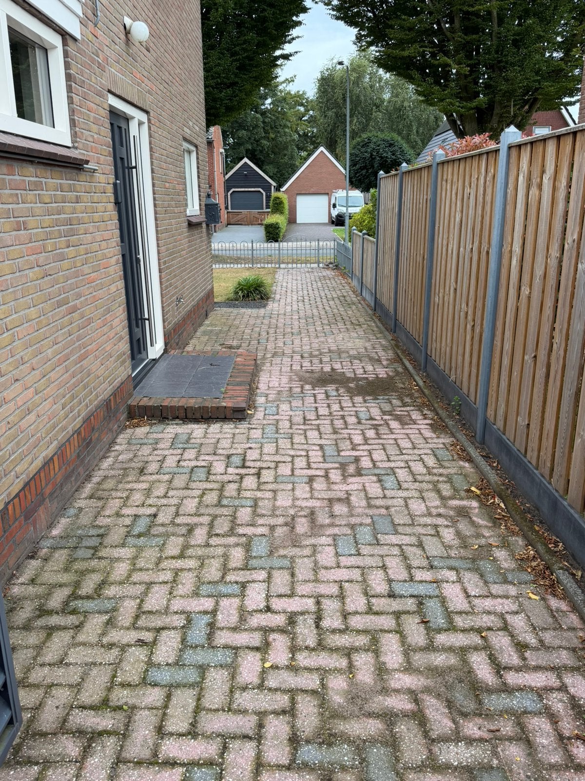 Gratis beton klinkers ongeveer 40m2, Ophalen, Gebruikt, Klinkers, 10 m² of meer